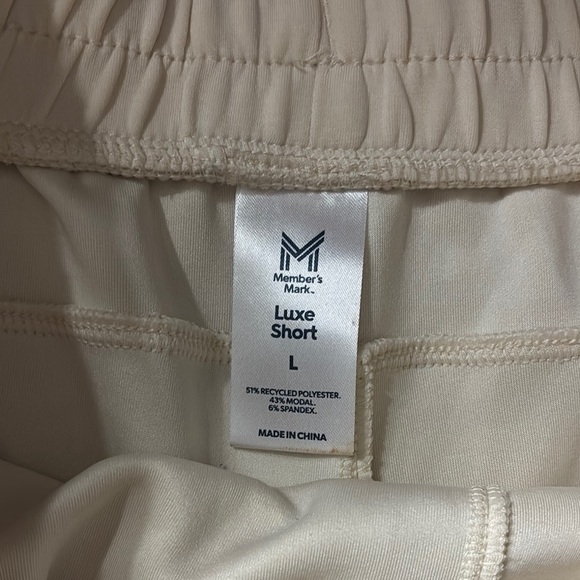 Women's Cream Shorts - Picture 2 of 8